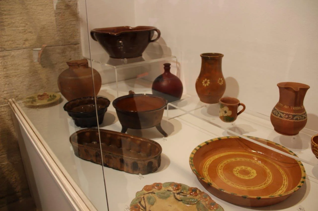 Pročitajte više o članku Javni poziv za dodjelu potpora „Očuvanje i razvoj tradicijskih i umjetničkih obrta“ – prijave do 9. 10. 2021.