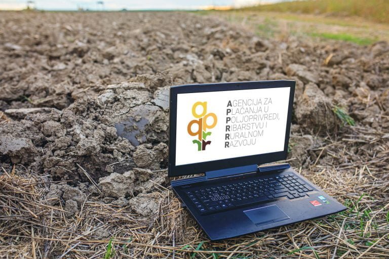 Pročitajte više o članku Svi poljoprivrednici Jedinstveni zahtjev za izravne potpore i IAKS mjere ruralnog razvoja za 2022. godinu mogu predati do 1. lipnja poštom ili osobno u podružnici APPRRR-a u Čakovcu